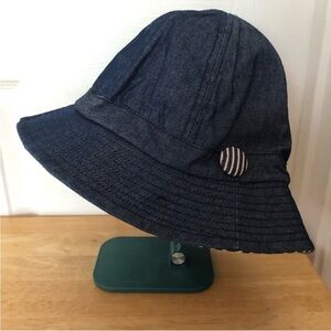 Liz Claiborne bucket hat denim blue white striped button inside hat brim 1980s